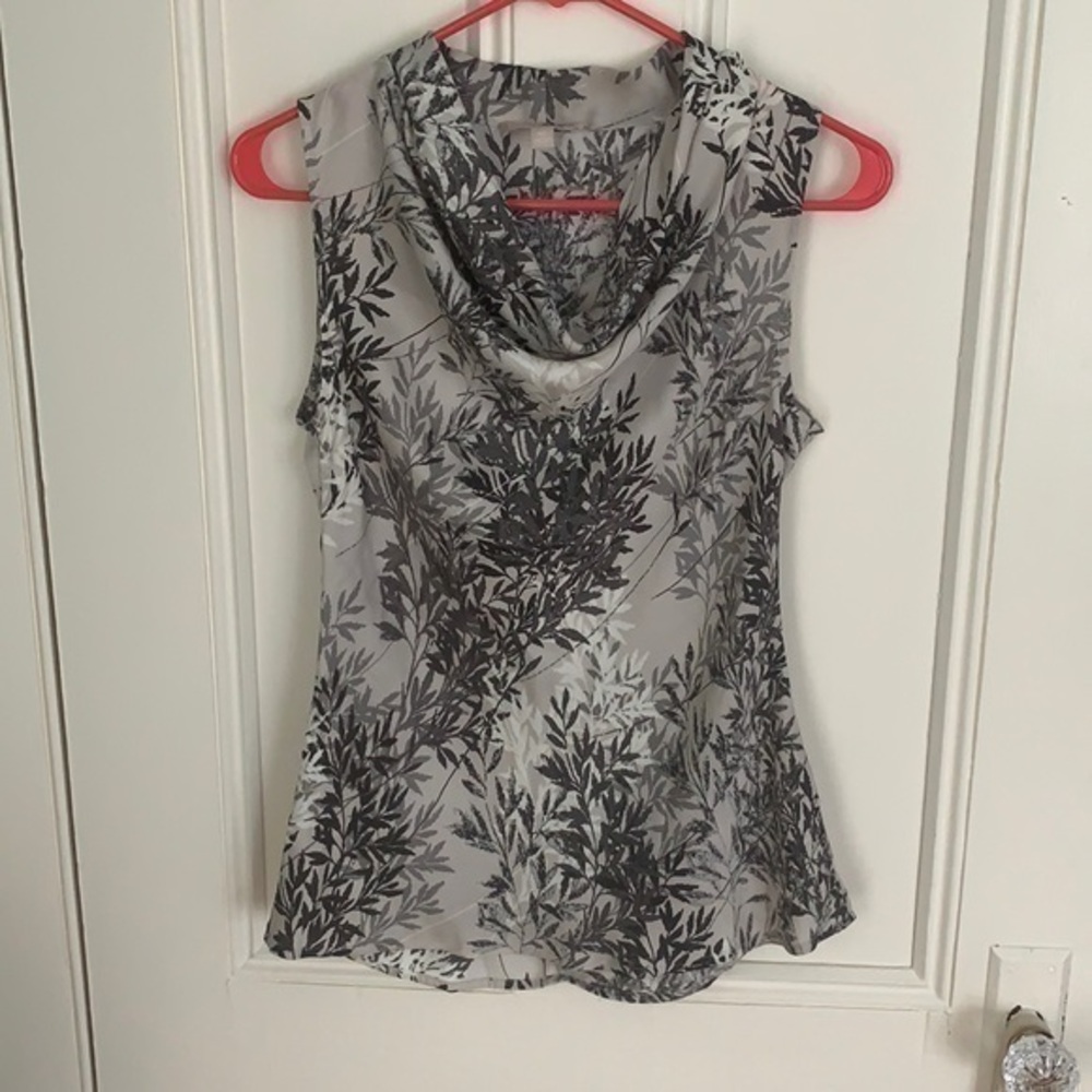 Banana Republic Sleeveless Cowl neck